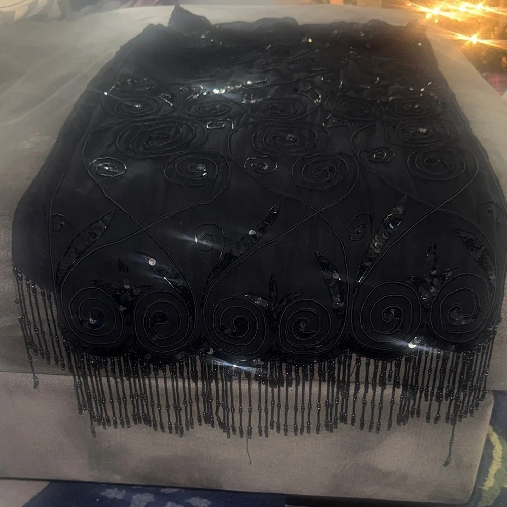 100% Silk CACHE beaded Shaw Elegant Black Scarf with Sequin Accents - Picture 5 of 7